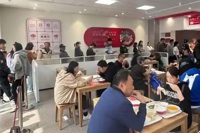超意兴快餐店：舒适用餐，环境体验家的味道，品尝济南经典美食